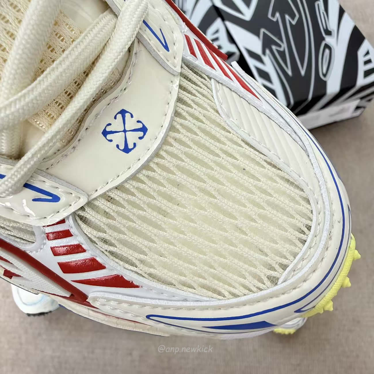 Off White Be Right Back Arrow Lace Up Sneakers (13) - www.newkick.vip